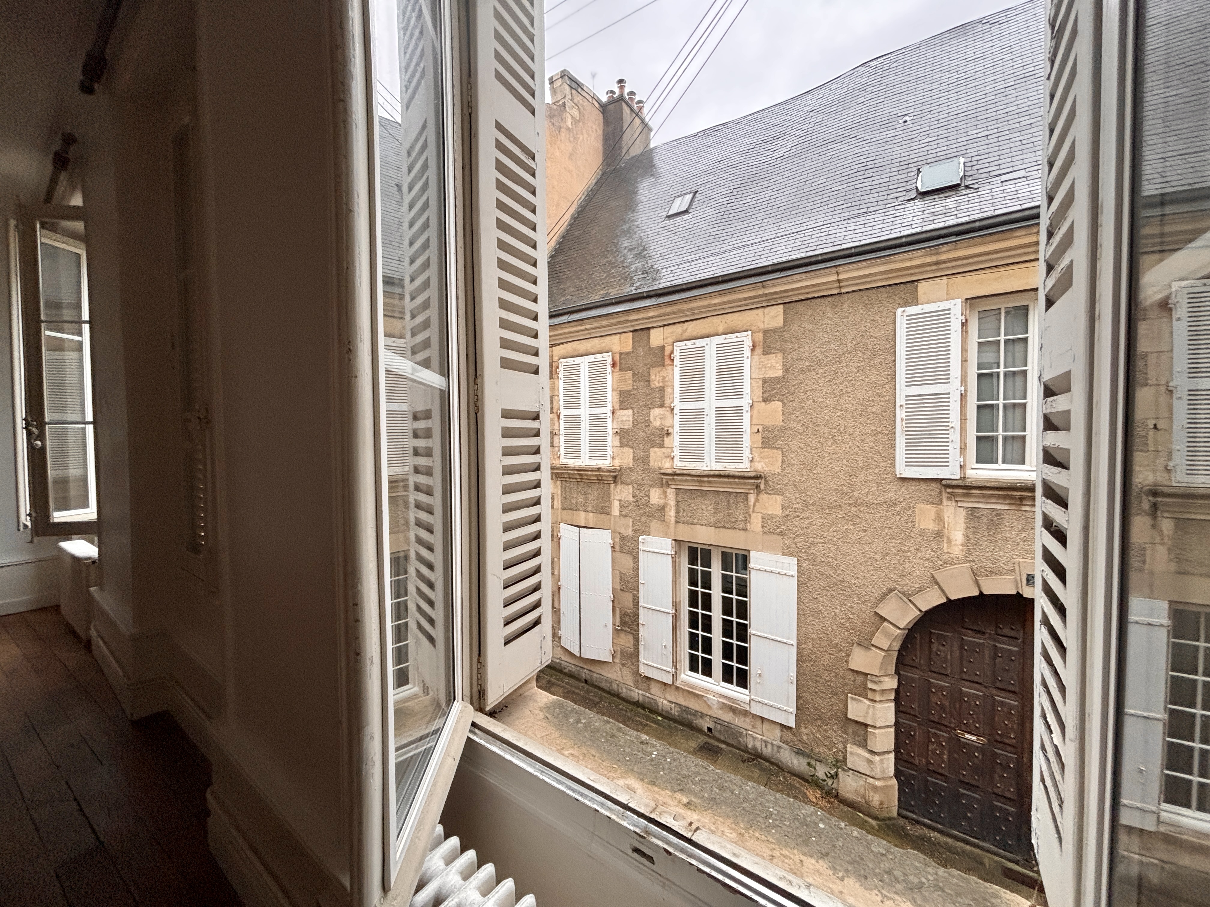 Grand T2 Hyper-centre