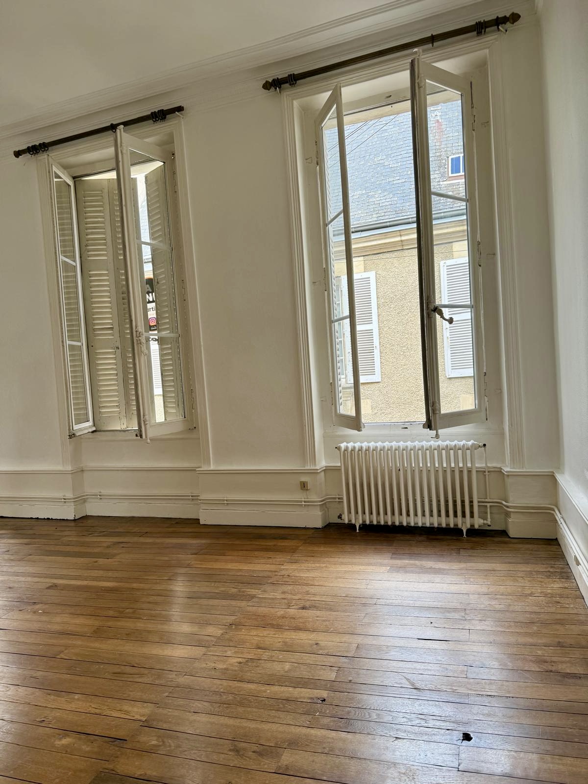 Grand T2 Hyper-centre