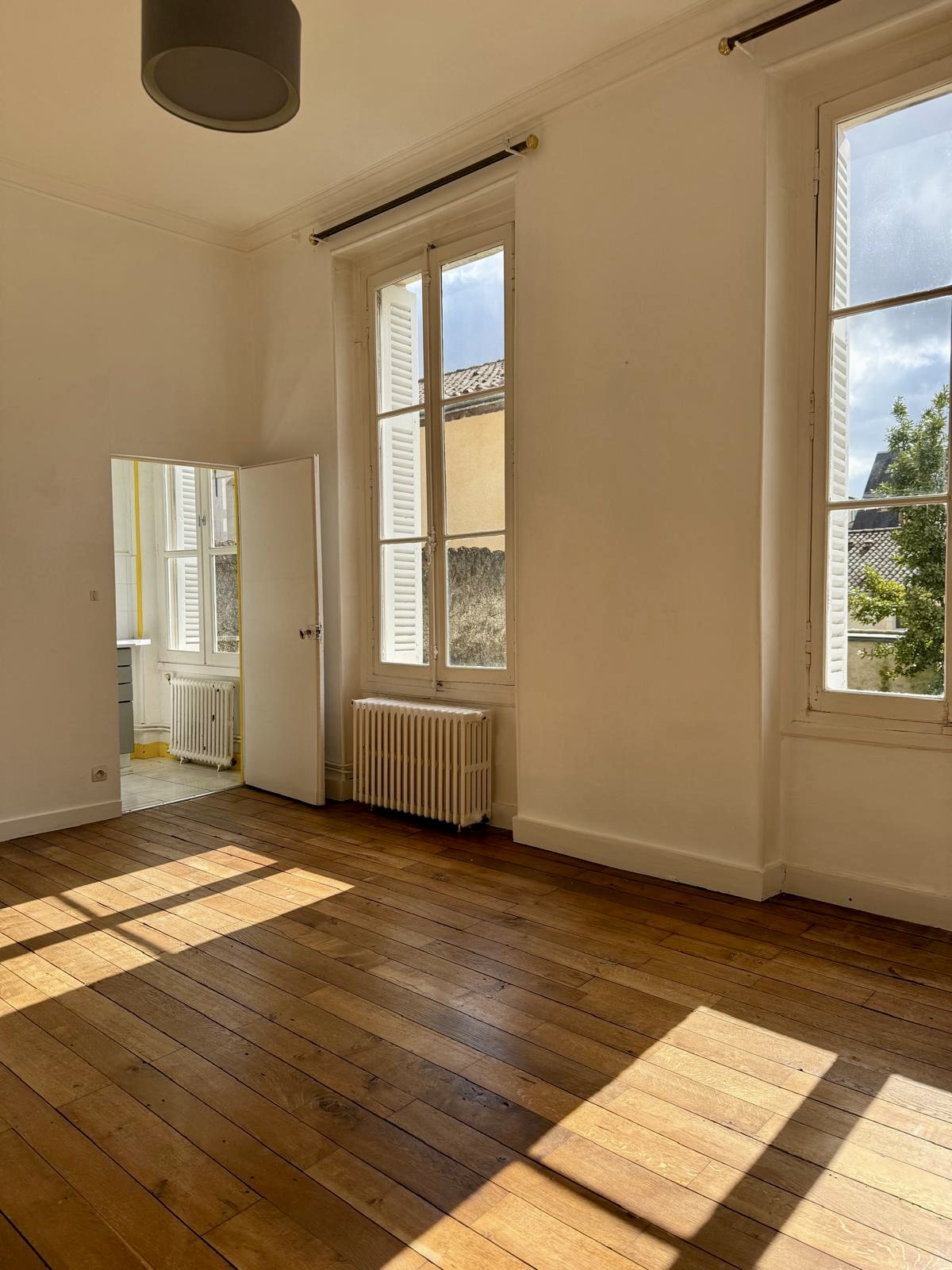 Grand T2 Hyper-centre