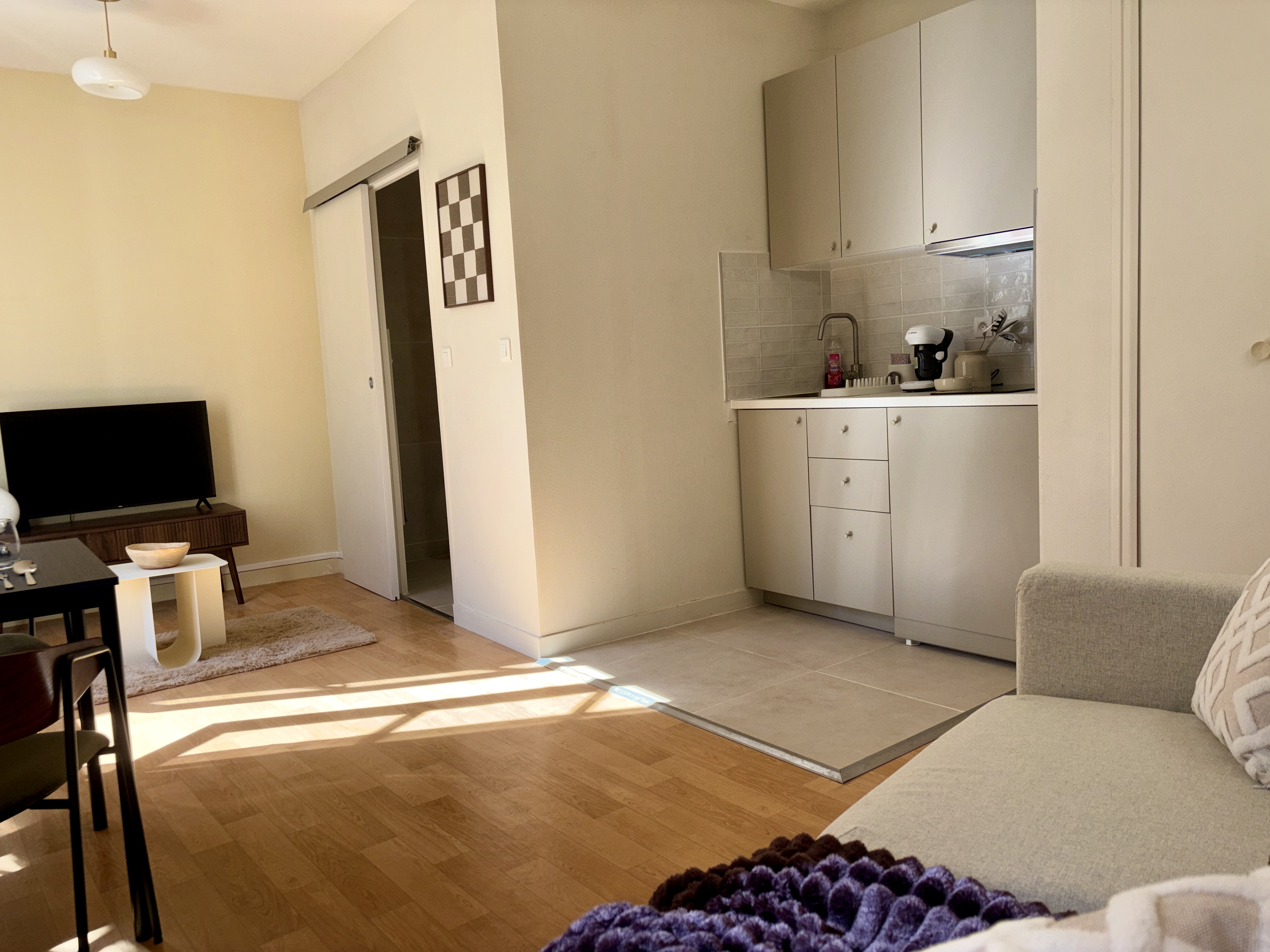 T1 meublé tout compris (wifi, eau, électricité)